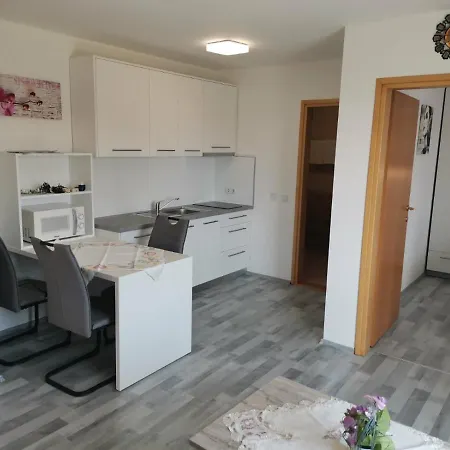 Toni Apartment