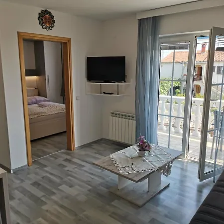 Toni Apartment *