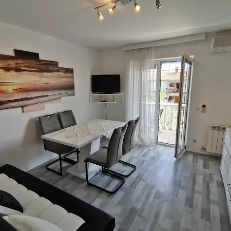 Toni Apartment